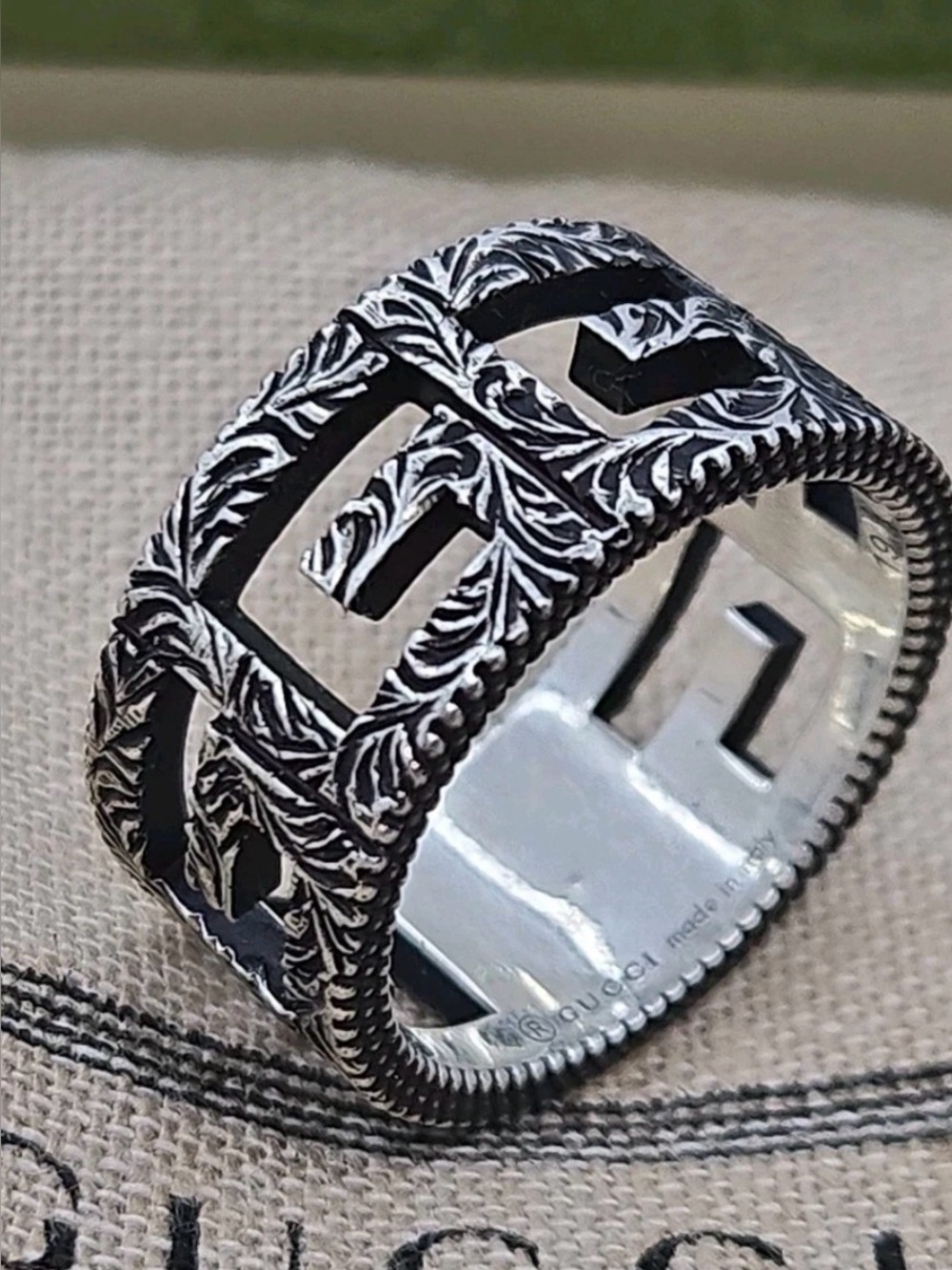 Gucci Silver G Ring Cut Out Floral Engraved Wide Band Size 6.5 AUTHENTIC W BOX